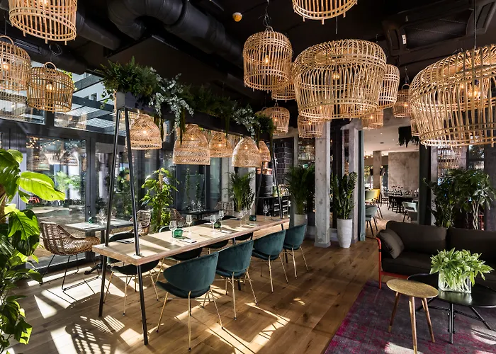 Hotel met zwembad: Hotel Sadova